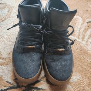 Jordan 12 retro winter black